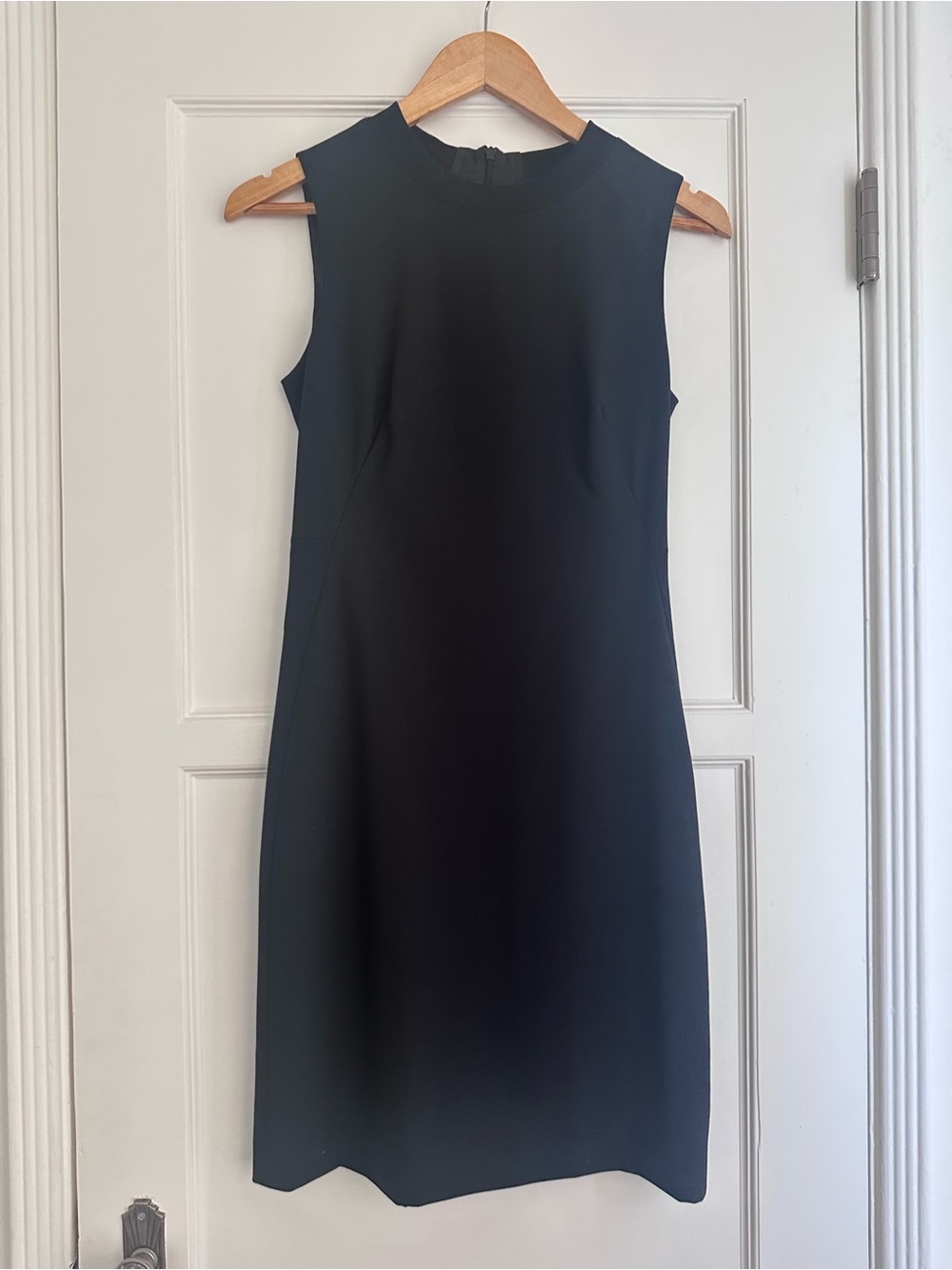 Theory A-line Classic Black Sleeveless Sheath Dress - Women